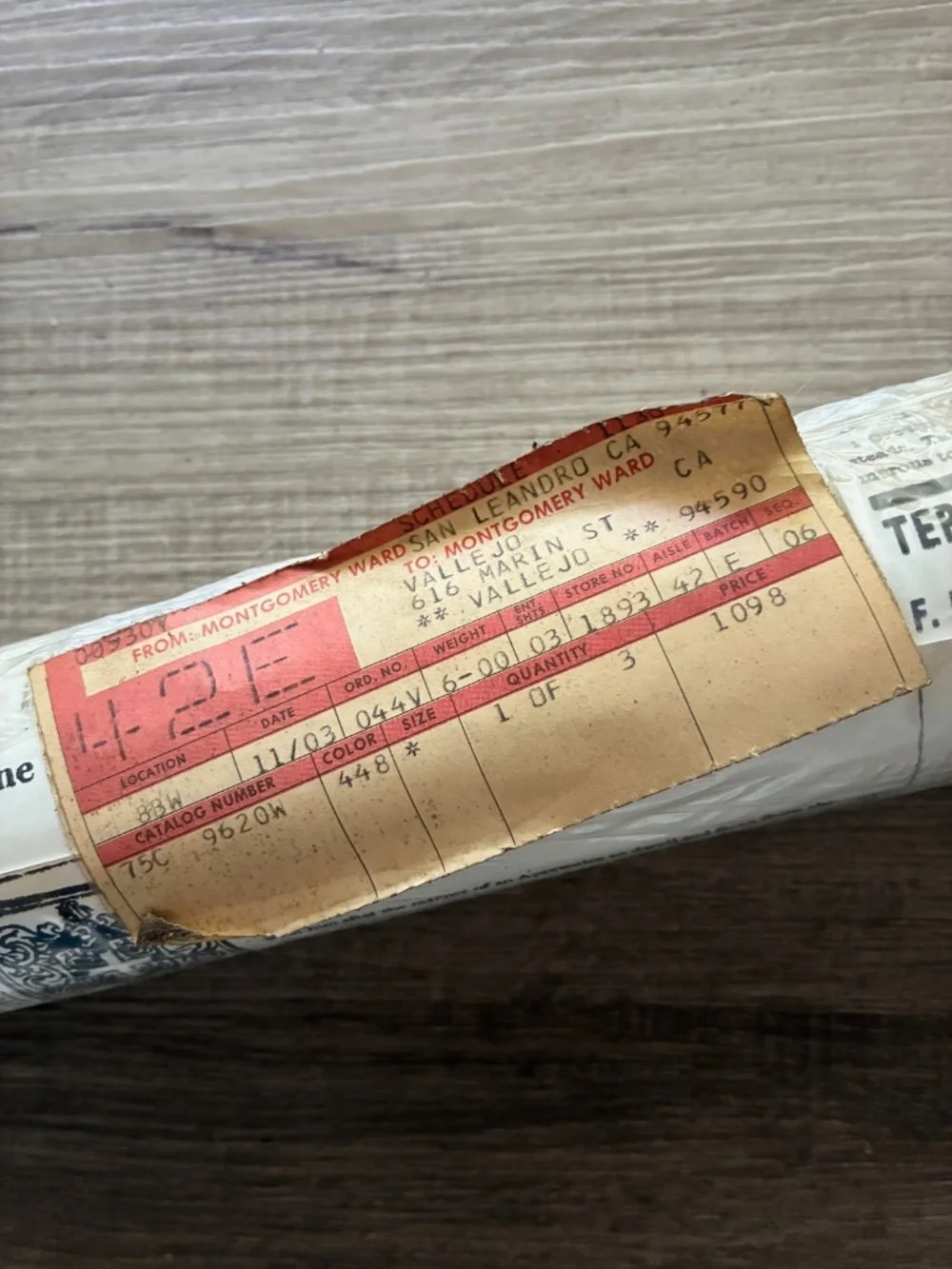 VTG 1970s Victorian Newsprint Wallpaper 11 Yds